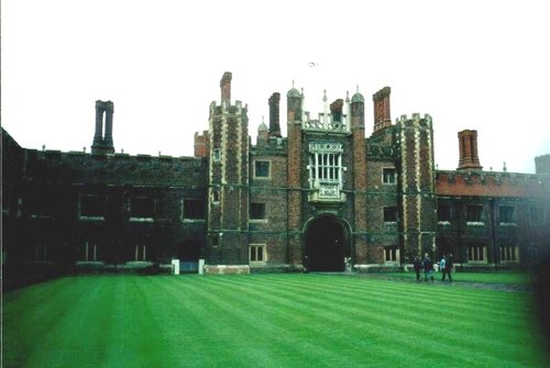 Hampton Court Palace & Gardens