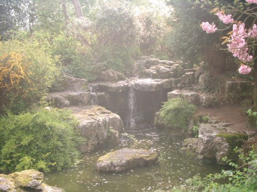 Ashton Gardens - 9-00 am on a Sunday Morning