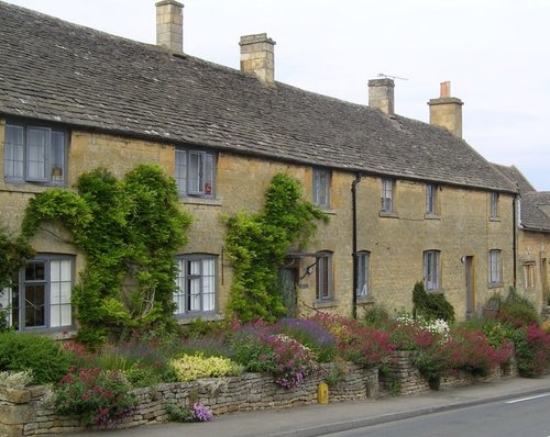 Row of Cottages in Bourton-on-the-Hill, nr Moreton-in-Marsh, Gloucestershire