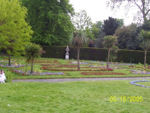 View of garden in Chiswick House Garden, London