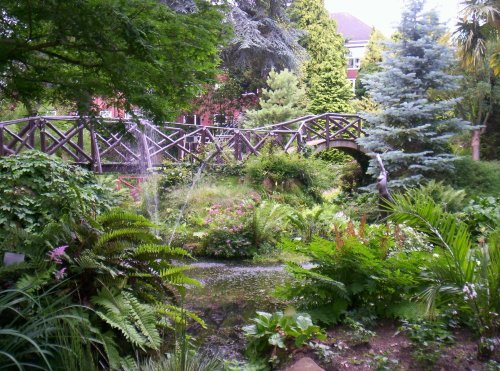 Compton Acres Gardens