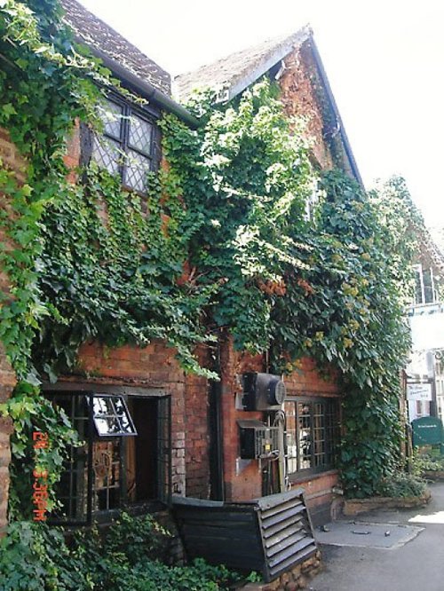 Pub in Stratford. September 2006