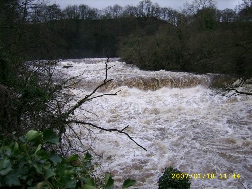 Aysgarth Falls in January 2007, Aysgarth