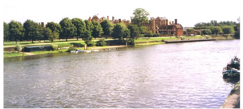 Hampton Court Palace & Gardens