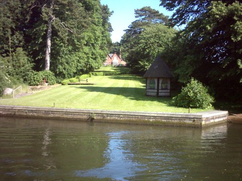 Coltishall, Norfolk Broads June 05 012