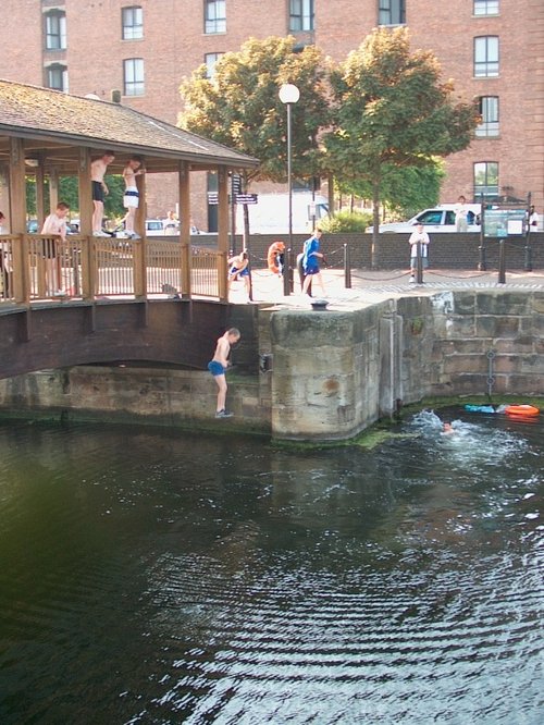 Kids having a swim at Albert Dock, Liverpool
