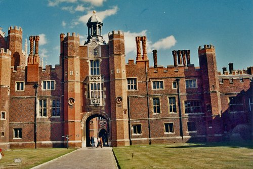 Hampton Court Palace & Gardens