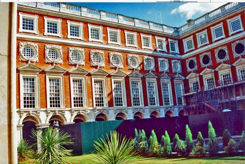 Hampton Court Palace & Gardens