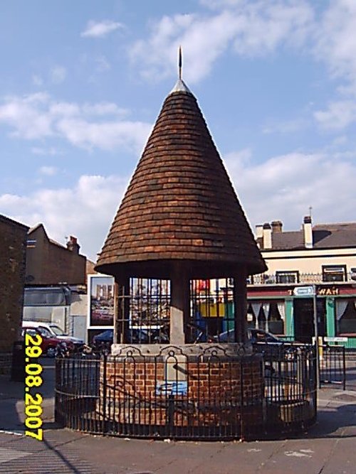 Old wheeled well - house and well tottenham high rd at junction with phillip lane.