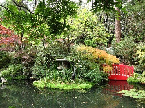 Compton Acres Gardens