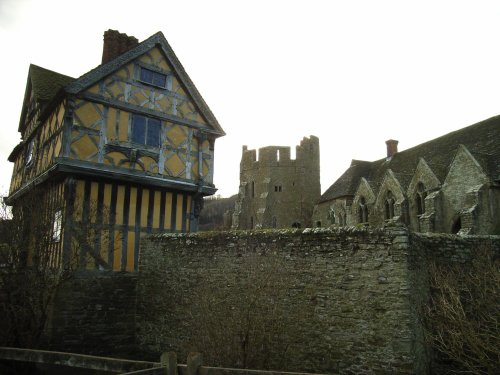 Stokesay Castle