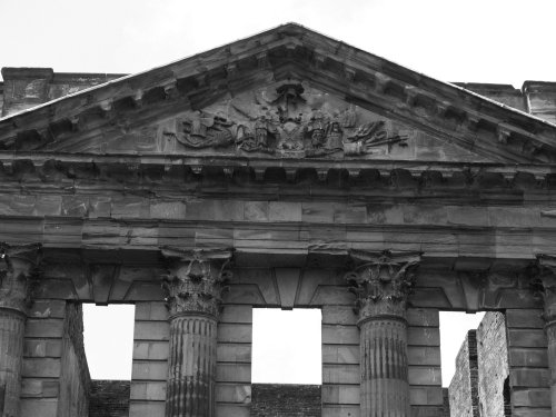 Leake family crest, Sutton Scarsdale Hall, Derbyshire
