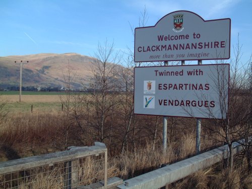 Welcome on A907 From West