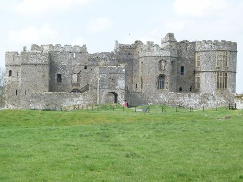 carew castle