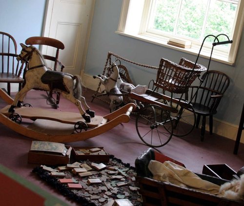 Belgrave Hall Museum & Gardens