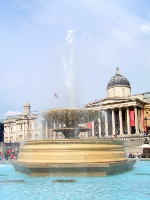 Fountain, Trafalgar Sq.