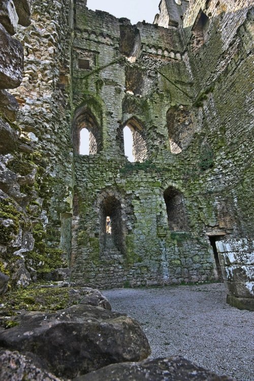 Helmsley Castle 4
