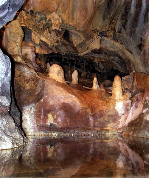 Looks like an Ogre's mouth.