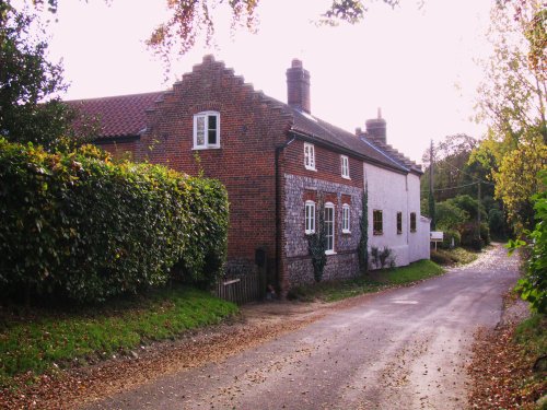 Cottages in Postwick