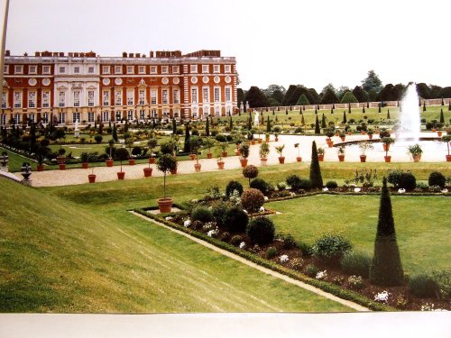 Hampton Court Palace & Gardens
