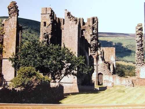 Llanthony Priory