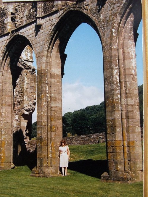 Llanthony Priory