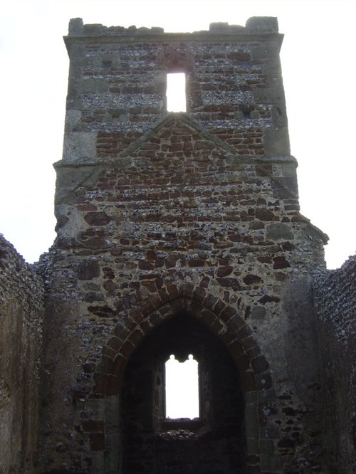 Knowlton Church & Earthworks