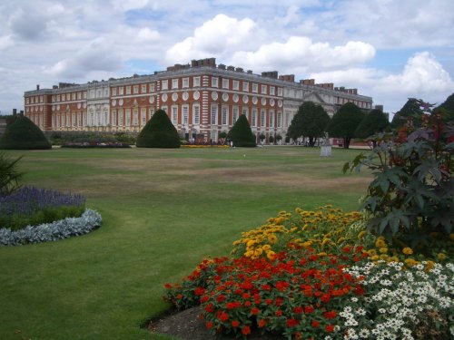 Hampton Court Palace & Gardens