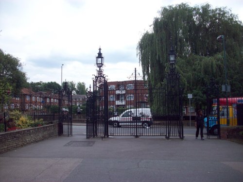 Roundwood Park, Greater London