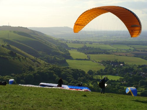 Para-gliding at Devil's Dyke.