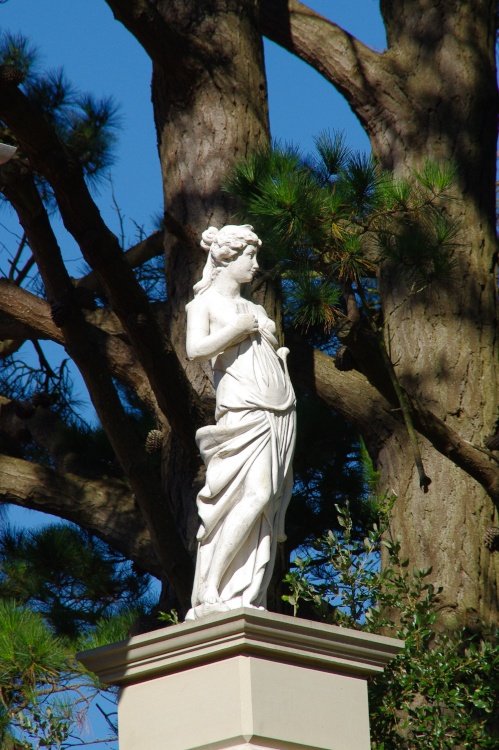 Compton Acres Gardens