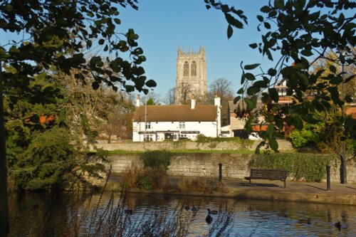 Tickhill Church and the Carpenters Arms