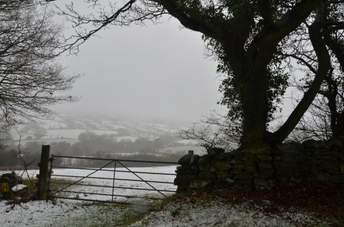 Snow over the Dales 2011