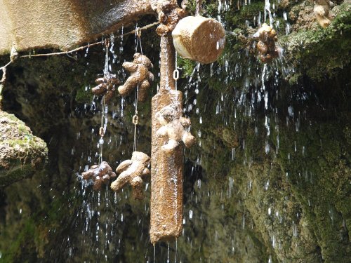Knaresborough, The Petrifying Well