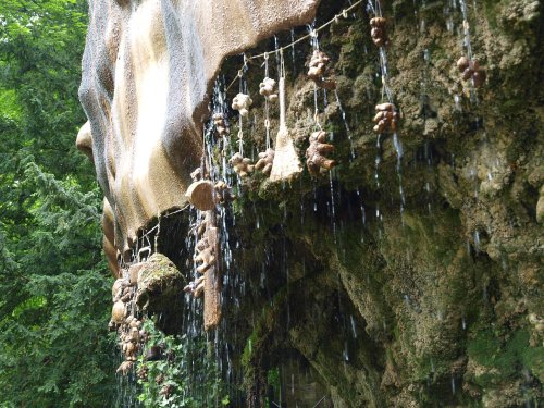 Mother Shiptons Cave & Petrifying Well