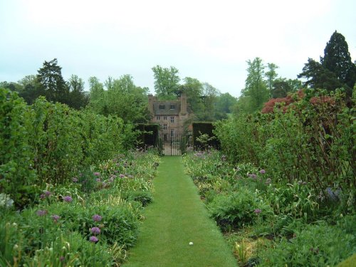 Groombridge Place Gardens