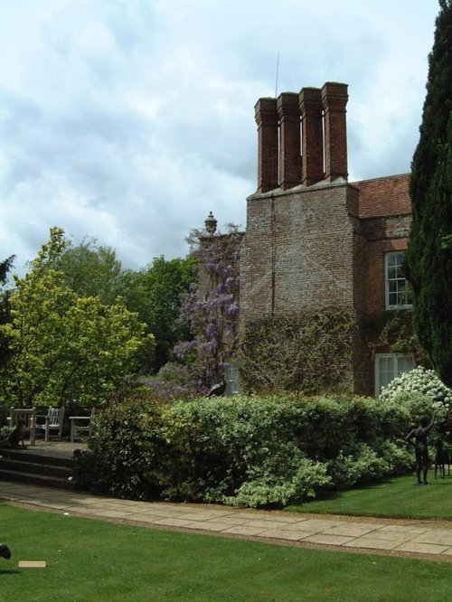 Pashley Manor Gardens