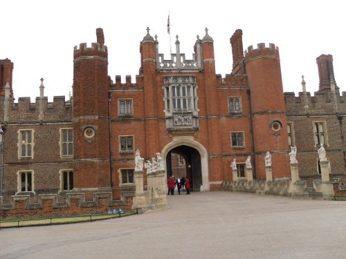 Hampton Court Palace & Gardens