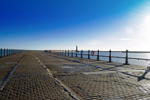 Curved Roker Pier