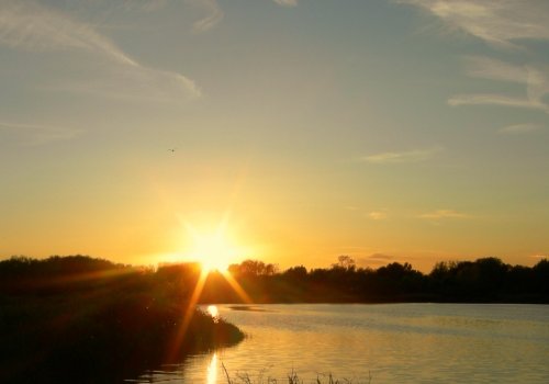 Sunset over the lake at Watermead Country Park