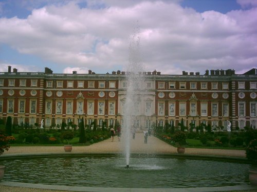 Hampton Court Palace & Gardens
