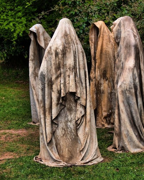 Figure with other worlds