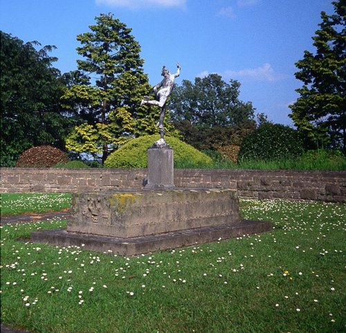 St. Winifred`s, Holbeck