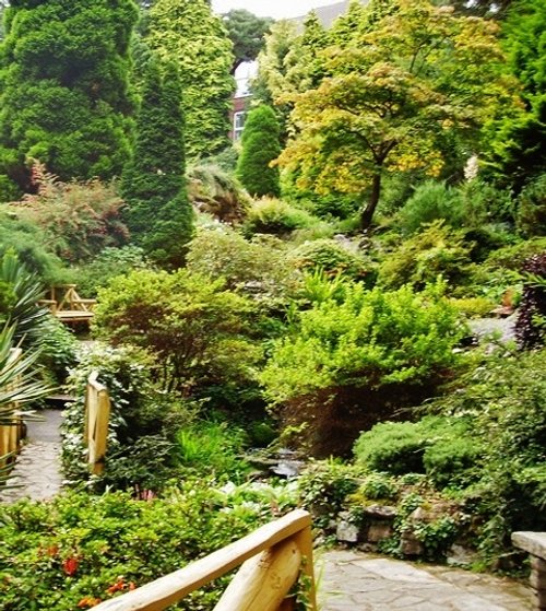 Compton Acres Gardens