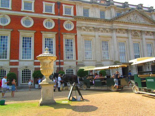 Hampton Court Palace & Gardens