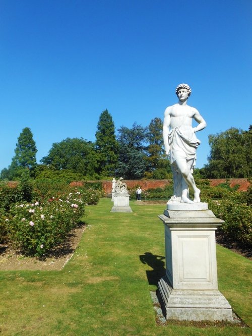 Hampton Court Palace & Gardens