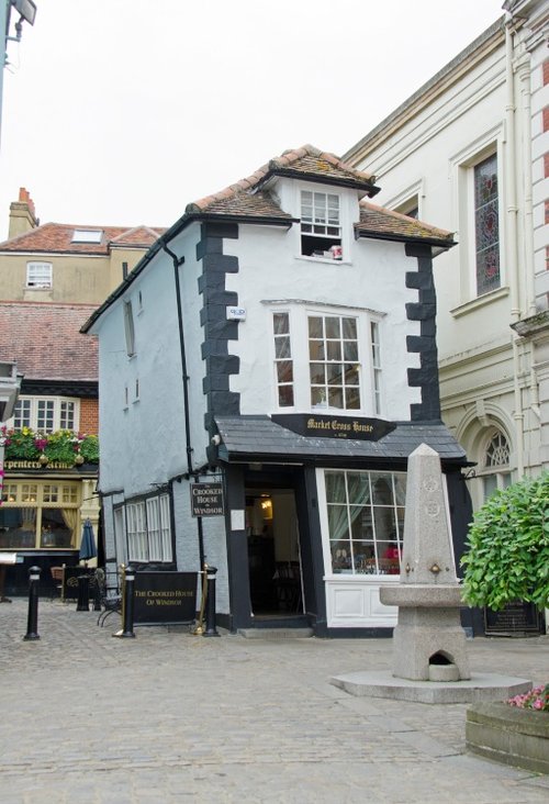 Windsor Crooked House
