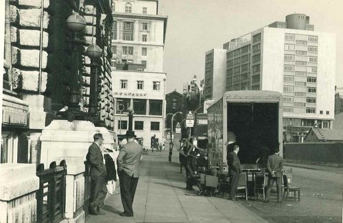 John Mason Removal Van outside ICI Building in Liverpool