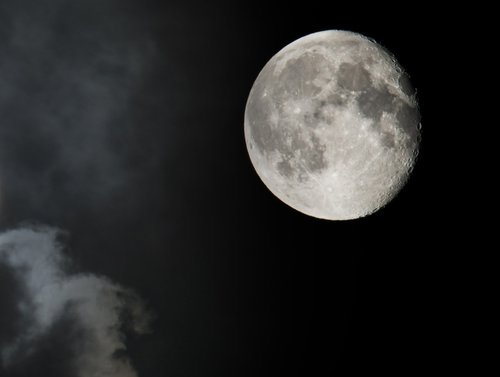 Large Moon, Chepstow.