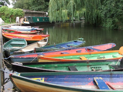 Moored boats at Farncombe Boat House 10th August 2006